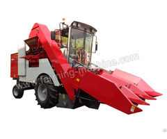 Three Row Self Propelled Corn Harvester