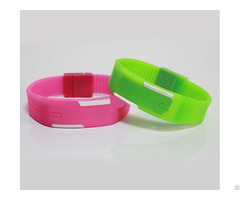 Rfid Silicone Wristband Tag Zt Ct 160830 09