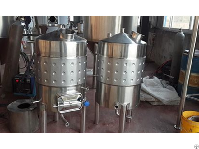 Wine Fermentation Tanks With Cooling Jacket