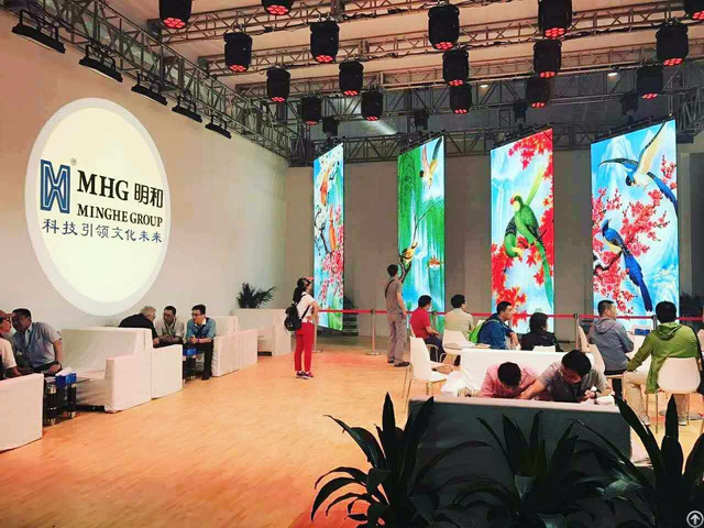 W1 Die Casting Indoor And Outdoor Led Display Scree