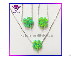 Popular Green Clover Shape Opal Bead Silver Pendant Necklace