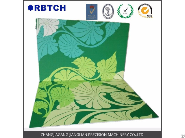 Honeycomb Core Sandwich Panel Is Available In The Advertising Compartment