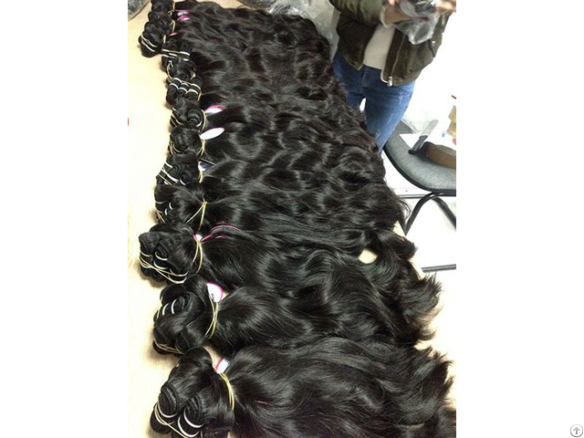 Vietnam Hair Machine Weft #1b Natural Wavy 20