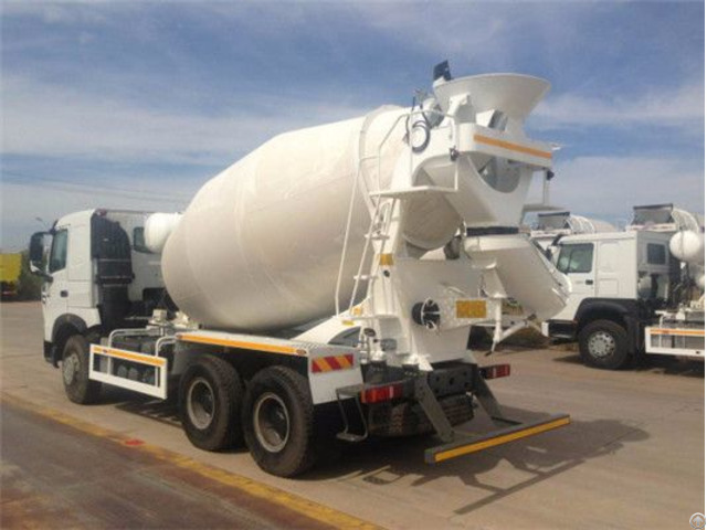 Stable Performance Howo A7 6x4 Mixer Truck Manufacturer For Engineering Construction