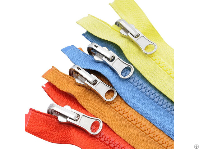 No 5 Plastic Zipper
