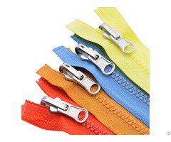 No 5 Plastic Zipper