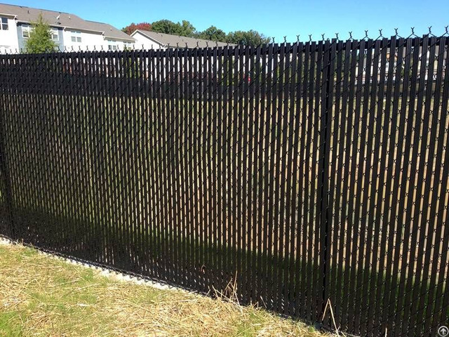 Chain Link Fence With Slat