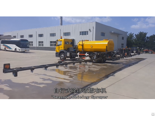 Deicing Fluid Sprayer Vehicle