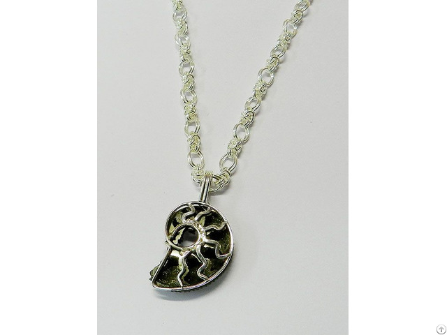 Silver Pendant With Chain