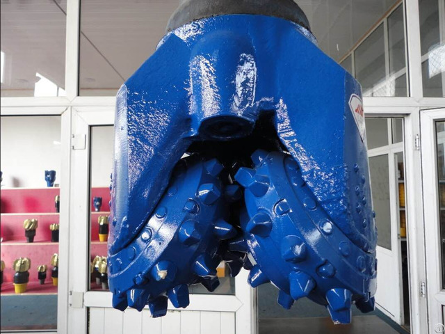 Made In China Hard Oil Drilling Tools Rock Roller Bits