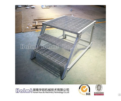 Easily Movable Aluminium Steps With Antislip Treads