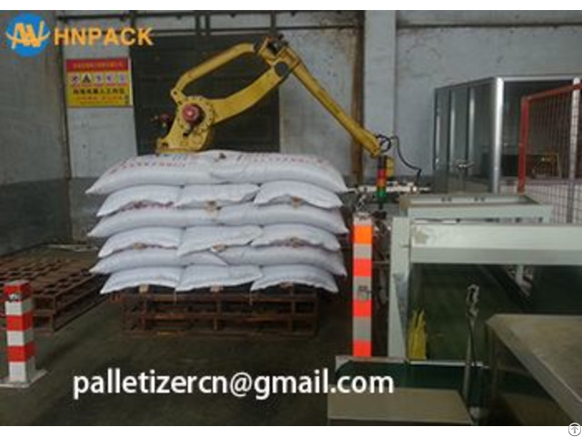 Hennopack Bag Robot Palletizer