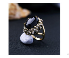 Black Fashion Retro Metal Inlaid Pearls Ring