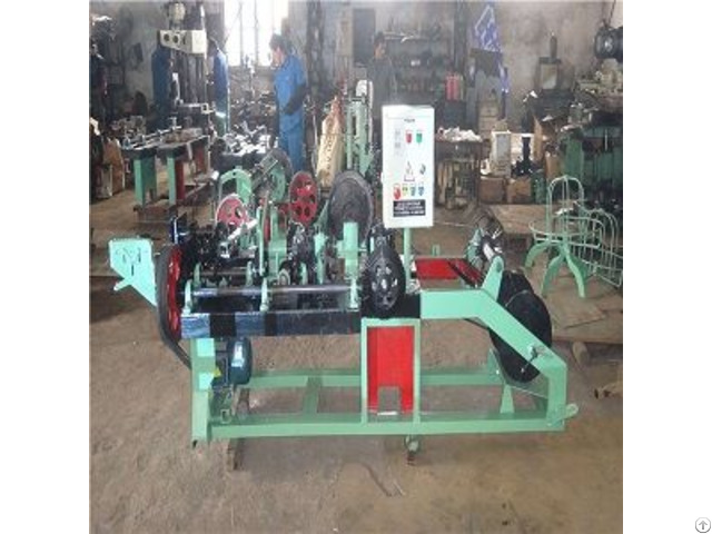 Cs C Reverse Twisted Barbed Wire Making Machine Equipment