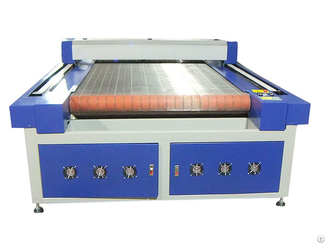 Auto Feeding Co2 Laser Cloth Cutting Machine For Fabric 1630 Series