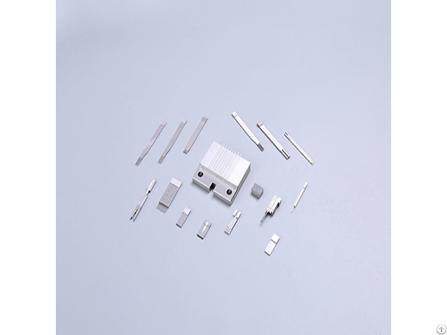 Dongguan Medical Connector Mold Parts In Yize Have Strict And Meticulous Quality Control