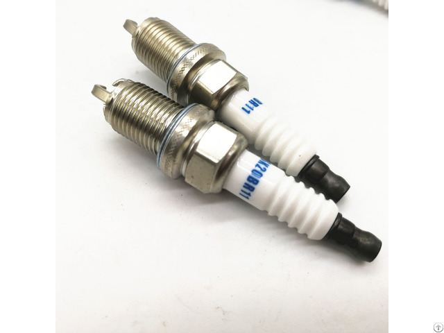 Sk20br11 Iridium Spark Plug For Avensis Azt22 Azt25 90919 01230