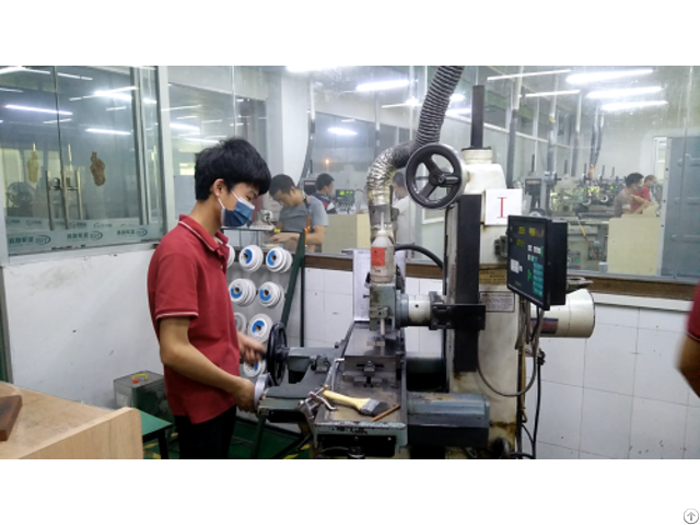 The Professional Core Pins And Sleeves Processing Team Yize Mould