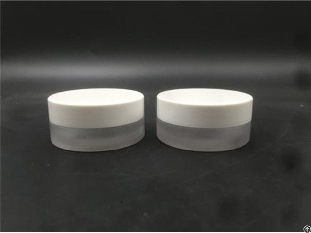 China Competitive Manufacturer Cosmetic Round Jar Screw Neckpress Glass Bottle 15g Supplier China Competitive Manufacturer Cosmetic Round Jar Screw Neckpress Glass Bottle 15g Supplier