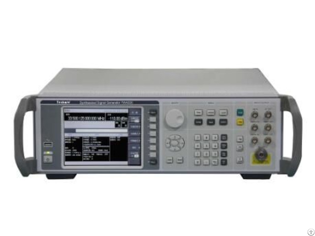 Synthesized Signal Generator Tw4200 With World Class Performances