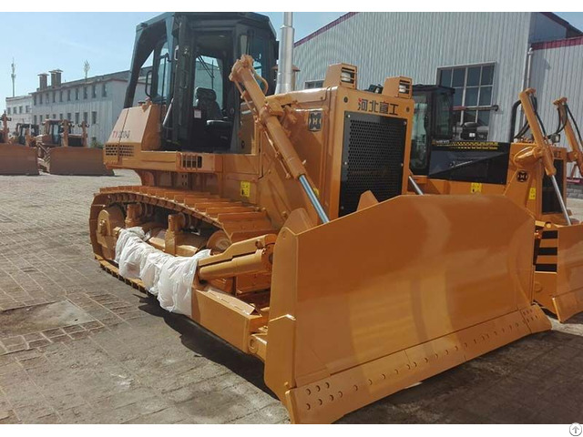 Hydraulically Driven Bulldozer Equipped With Cummins Engine