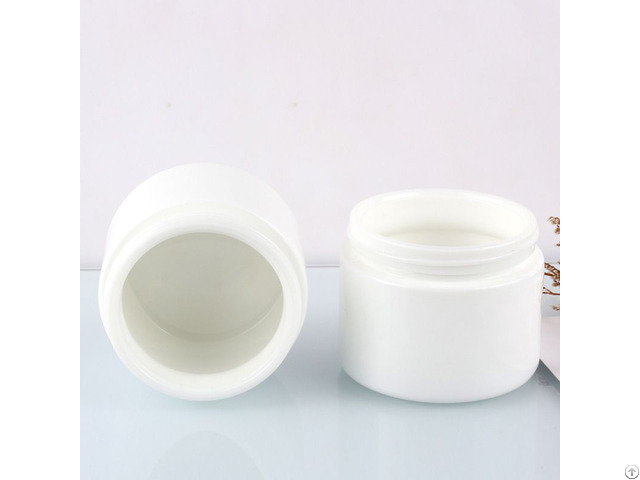 Supply Amazing Quality 100g White Ceramic Cosmetic Glass Jar With Plastic Cap