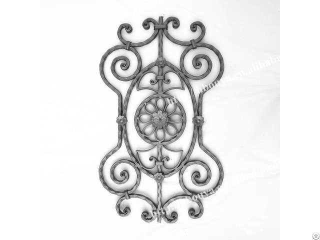 Hammered Material Ornamental Wrought Iron Luxury Stair Baluster