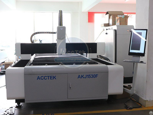 Laser Cutting Machine For Metal Sheet Akj1530f3