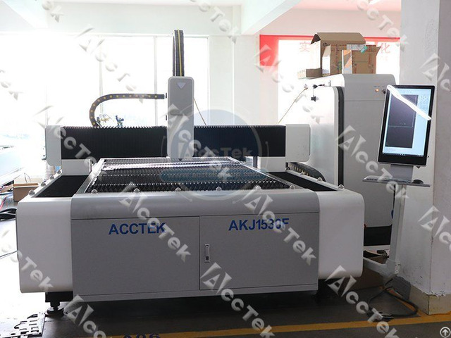 China Acctek Stainless Steel Metal Laser Cutting Machines Akj1530f