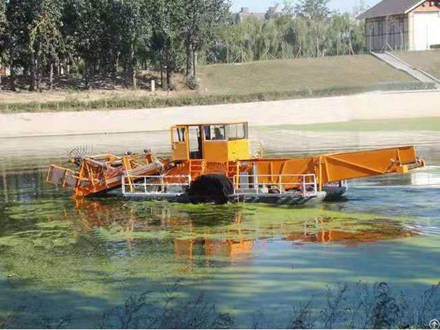 Medium Relong Aquatic Weed Harvester