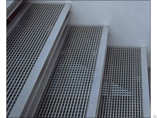 Safety Step Bar Grating