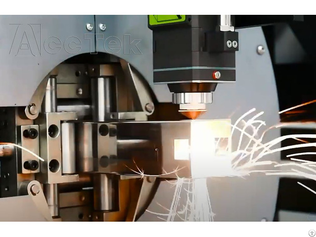 Fiber Laser Cutting Machine With A Rotary Axis
