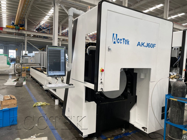 Professional Tube Laser Cutting Machine Akj60f