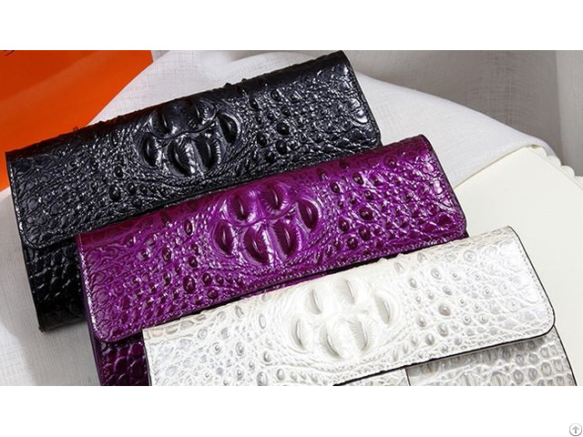 Crocodile Pattern Leather Clutch Wallet