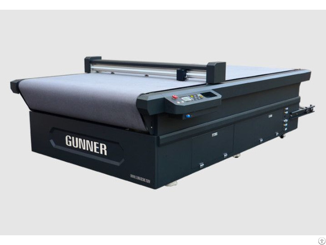 Gunner F Series Auto Fed Flatbed Digital Cutter