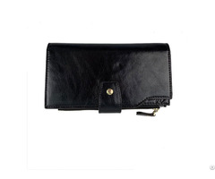 Black Wallet With Short Strip And Zipper Around