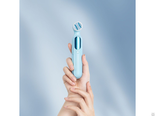 Mericonn Stylish And Compact Nail Clipper Mericonn Stylish And Compact Nail Clipper