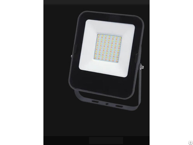 D3100b Shift Color Smart Floodlight 100w