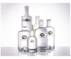 China Manufacturer Round Spirit Glass Bottles