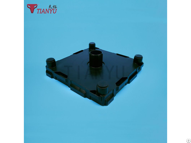 Plastic Holder Plug