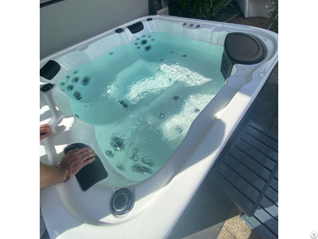 Five Person Acrylic Wifi Outdoor Spas And Hot Tubs