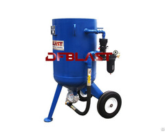 Factory Price Of 20l 50l 100l 200l And 300l Ofsandblast Machine