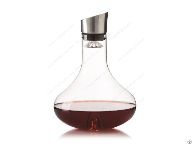 An Personalized Wine Decanter