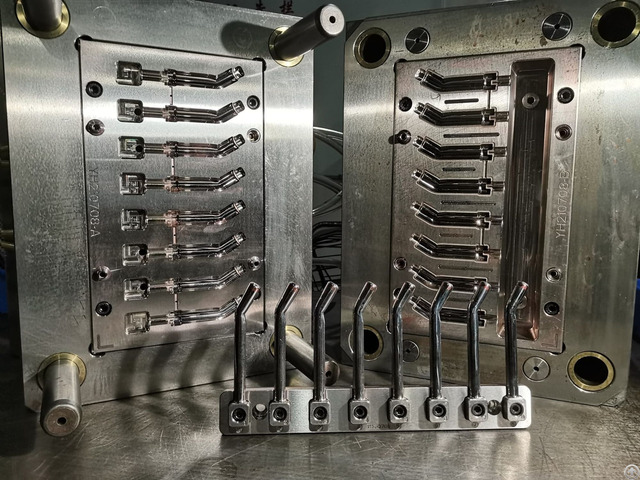 Leading Innovation In Medical Silicone Molding