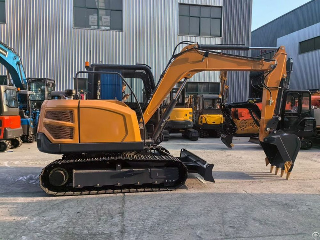 Medium Crawler Hydraulic 6 5ton Excavator For Earthmoving