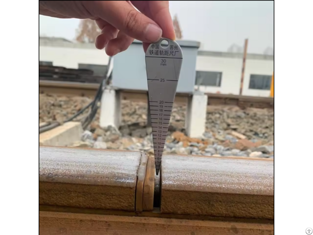 Railway Joint Gap Measuring Device