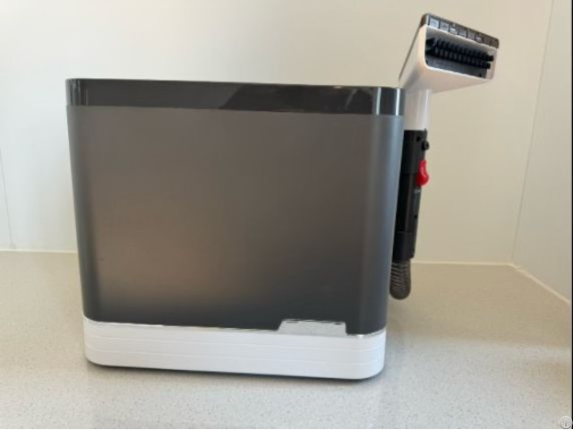 Fast Heating And Quick Cooling Fabric Cleaning Device