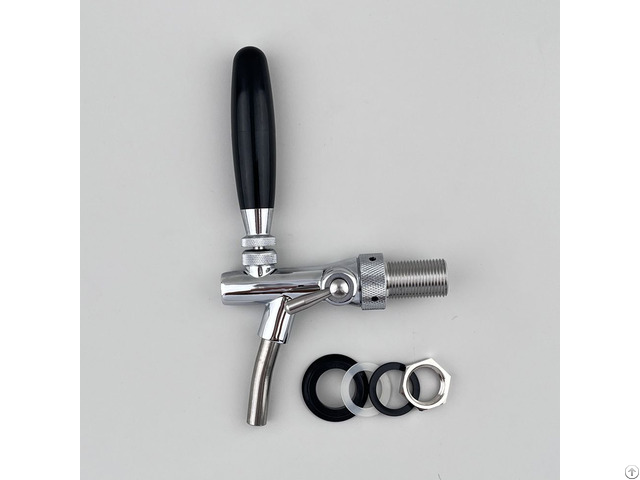 Good Foam Beer Tap Faucet Used At Bar Dispensing And Drinking Water Flow Controlled