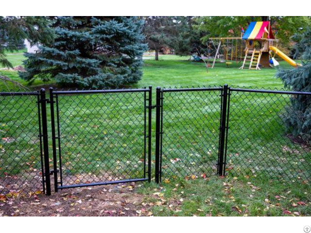 Double Leaf Gate Fence