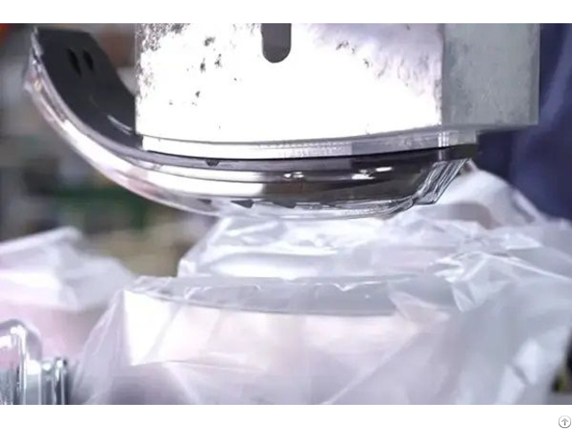 Ultrasonic Welding Assembly